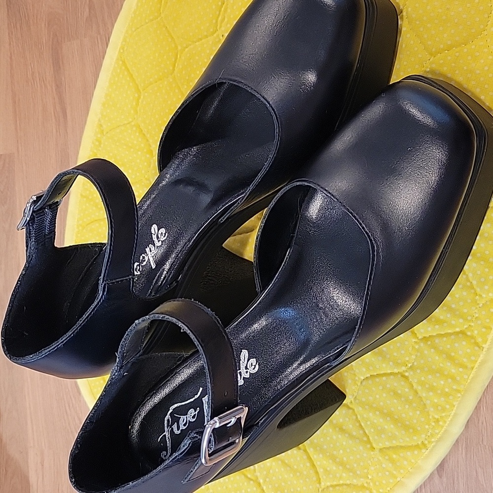 Free People Black Platform Mary Janes, Like NEW